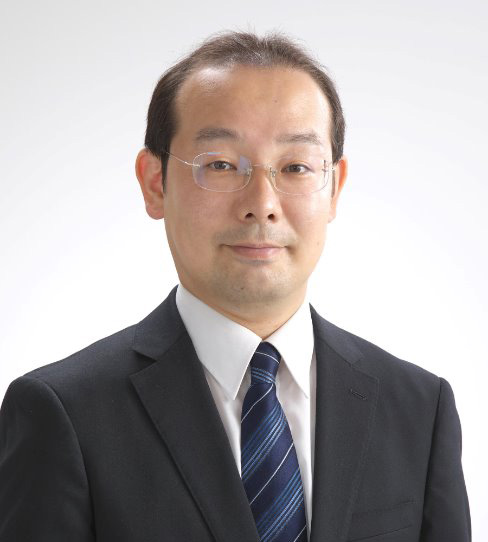 内田年信氏